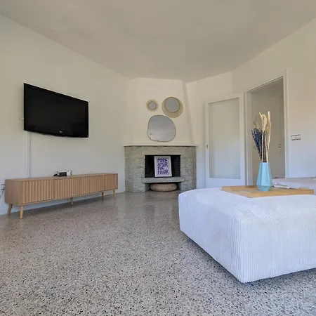 Charming Attic With Pool And Seaviews *