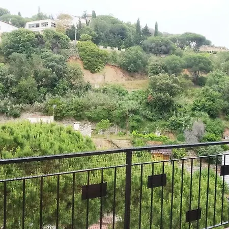 Apartment Charming Attic With Pool And Seaviews *
